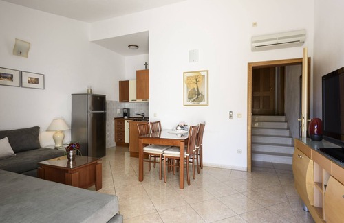 Marina Apartamento | * Apartamentos Kaskada con vistas al mar en Marina at Trogir * 100 metros de la playa