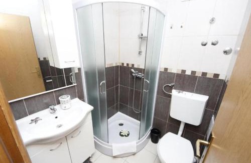 Baska Voda Apartamento | Apartments Katija