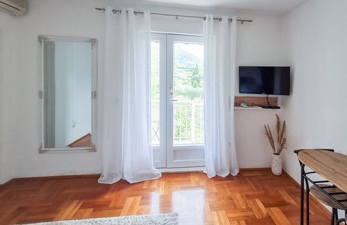 Viganj Apartamento | Apartamentos Klara-Gorjana - Apartamento de un dormitorio con balcón y vistas al mar (3)