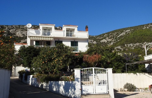 Viganj Apartamento | Apartamentos Klara-Gorjana - Apartamento de un dormitorio con balcón y vistas al mar (3)