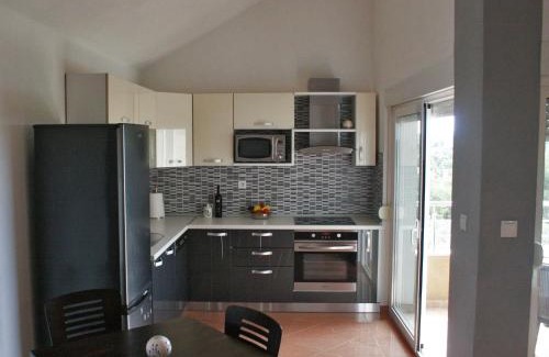 Cove Makarac (Milna) Apartamento | Apartments Kristina