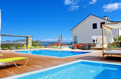 Drace Apartamento | Apartments Kula - Apartamento de un dormitorio con terraza y vistas al mar C1