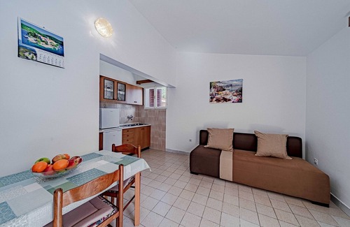 Brna Apartamento | Apartments Kuzma - One-Bedroom Apartment with Balcony and Sea View