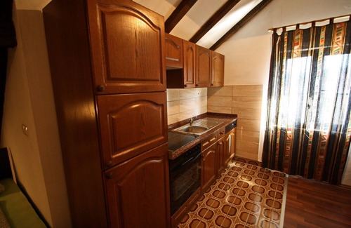 Drace Apartamento | Apartments Lemeš - Comfort One Bedroom Apartment with Garden View (Apt5)