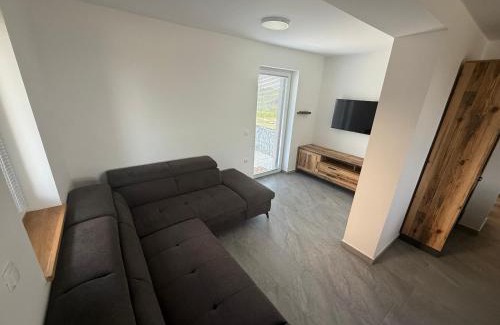 Ormoz Apartamento | Apartments LESKOVAR