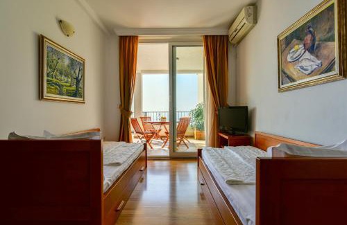 Sveti Stefan Apartamento | Apartments Leut