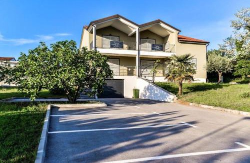 Murine Apartamento | Apartments Lia-Jolie