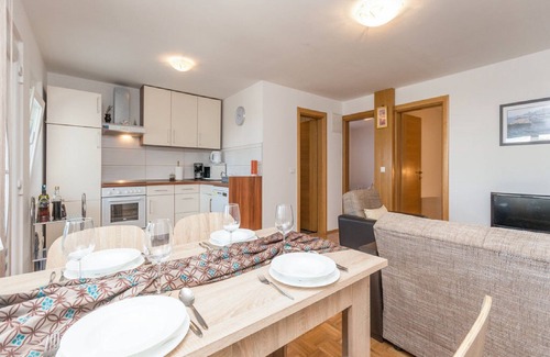 Zdrelac Apartamento | Apartments Lilly - Two Bedroom Apartment with Terrace and Sea View