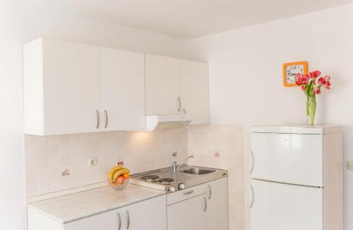 Mugeba Apartamento | Apartments Lorena B