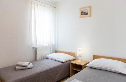 Mugeba Apartamento | Apartments Lorena B