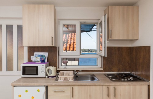 Lozica Apartamento | Apartments Lovro - Duplex One Bedroom Apartment with Terrace and Partial Sea View (1)