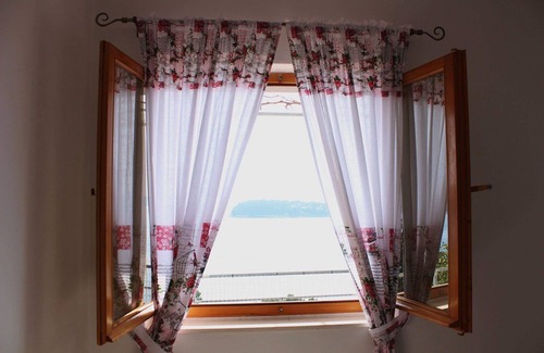 Lozica Apartamento | Apartments Lovro - One Bedroom Apartment with Terrace and Sea View (2)