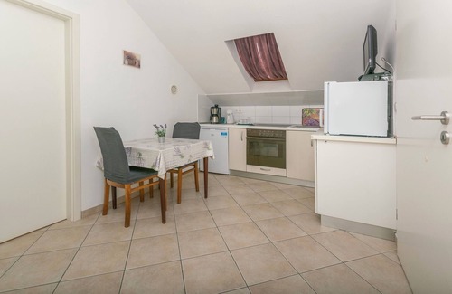 Zavalatica Apartamento | Apartments Malo Misto (97731-A2) - Zavalatica