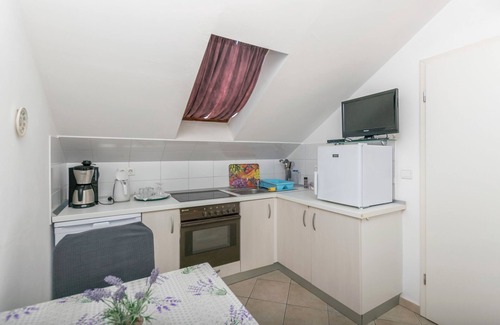 Zavalatica Apartamento | Apartments Malo Misto (97731-A2) - Zavalatica