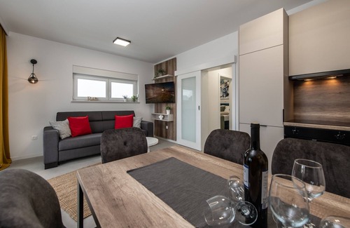 Zrce Apartamento | Apartments Mare B with pool