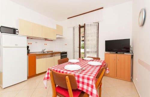 Pag Apartamento | Apartments Mate