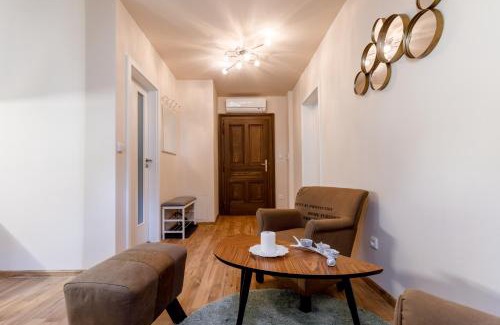 City Centre Apartamento | Apartments Menuet