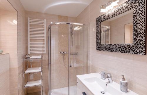 City Centre Apartamento | Apartments Menuet