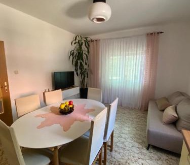 Sucuraj Apartamento | Apartments Nada