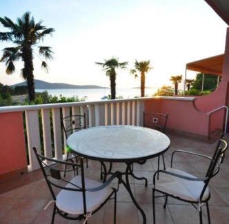 Prvic Luka Apartamento | Apartments Njoko