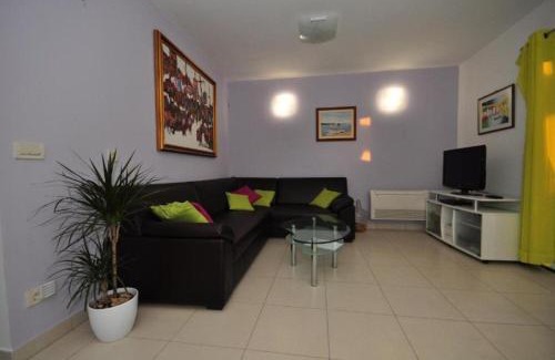 Prvic Luka Apartamento | Apartments Njoko