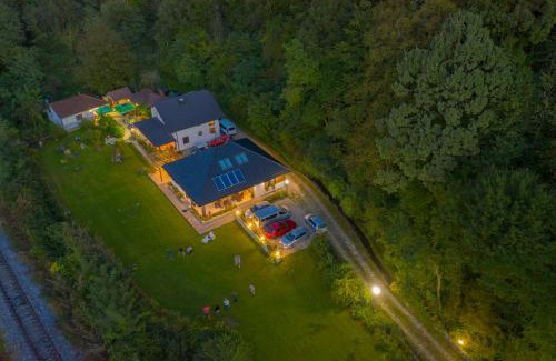 Bihac Apartamento | Apartments Oeneus