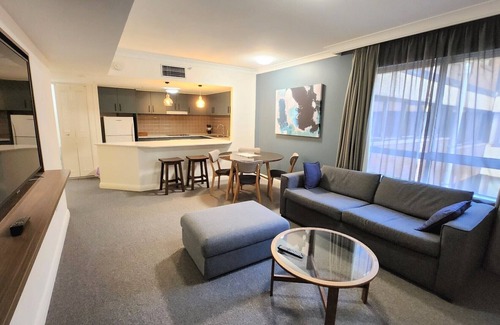 Chatswood Apartamento | Apartments on Brown with parking