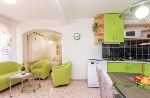 Cesarica Apartamento | Apartments Paola - Studio Apartment with Terrace and Sea View