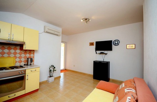 Istok Apartamento | Apartamentos Pero (36191-A1) - Makarska