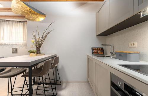 City Center Apartamento | Apartments Piazzetta Premium in old town