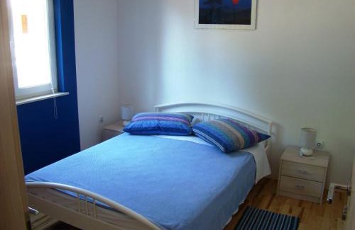 Pirovac Apartamento | Apartments Pinus