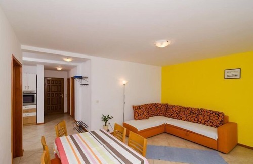 Orebic Apartamento | Apartments Plavac Mali- Two Bedroom Apartment with Balcony and Sea View
