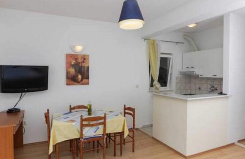 Saplunara Apartamento | Apartments Posta - Comfort Studio with Balcony and Sea View - Apartman 1