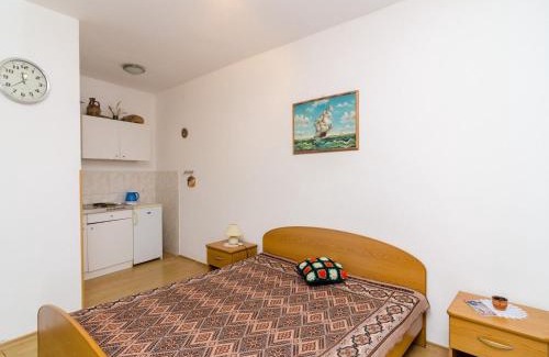 Molunat Apartamento | Apartments Ra ica Molunat - Basic Studio