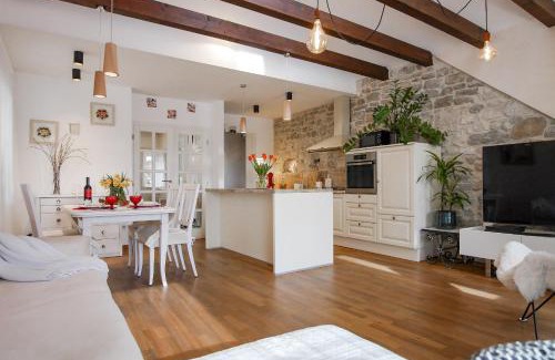 Omis Apartamento | Apartments Rinatoni