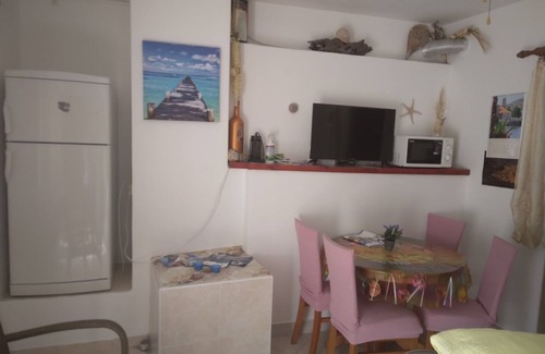 Cove Rogacic Apartamento | Apartments Roki (103621-A2) - Vis - island Vis