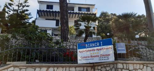 Cove Murtar Apartamento | Apartments & Rooms Bianca