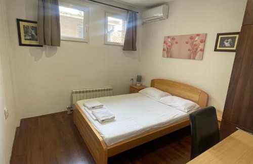 Savamala Casa | Apartments & Rooms Left River