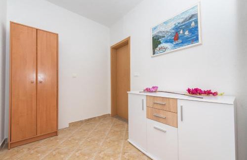 Kastel Stafilic Apartamento | Apartments & Rooms Seaside