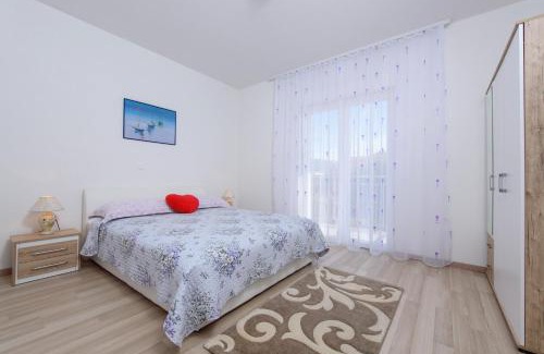 Kastel Stafilic Apartamento | Apartments & Rooms Seaside