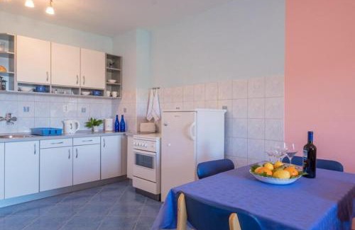 Molunat Apartamento | Apartments Saulan - One Bedroom Apartment with Balcony and Sea View Molunat