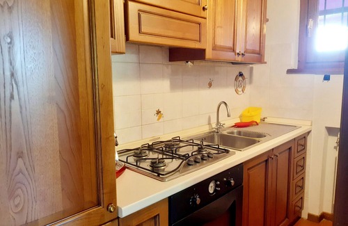 San Marcello Pistoiese Casa | Apartamentos "Serrino Family" con vistas a la montaña, piscina compartida y Wi-Fi