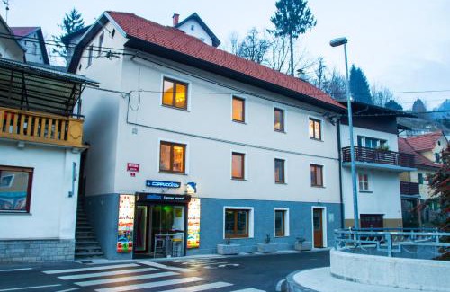 Cerkno Apartamento | Apartments Shock