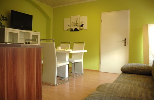 Striesen Apartamento | Apartments Stirl