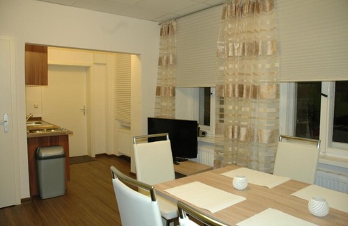 Striesen Apartamento | Apartments Stirl