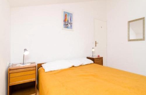 Drace Apartamento | Apartments Sutvid- Two Bedroom Apartment with Balcony and Sea View