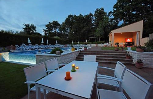 Kukci Apartamento | Apartments Tena 1