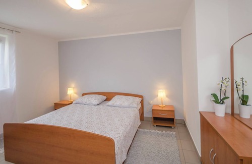 Skradin Apartamento | Apartments Up and Down