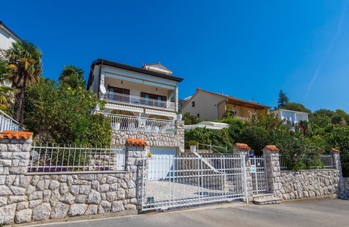 Klanfari Apartamento | Apartments Vuković (85211-A1) - Dramalj (Crikvenica)