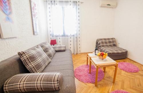 Kaluđerac Apartamento | Apartments Viktorija